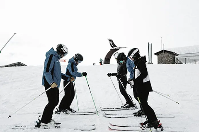 Clase Particular de Esquí o Snow en Grandvalira — 10h (franja 9-17h)
