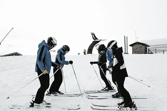Clase Particular de Esquí o Snow en Grandvalira — 10h (franja 9-17h)