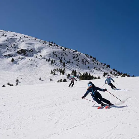 Curso Colectivo Adulto/Júnior Grandvalira — 9h (3 días, 3h/día)