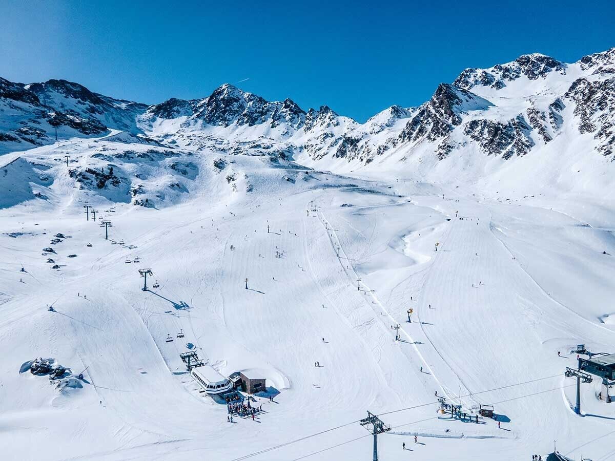 Esquí en Reyes: hotel + forfait